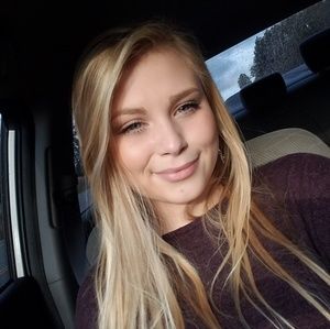 Meet your Posher, Mackenzie